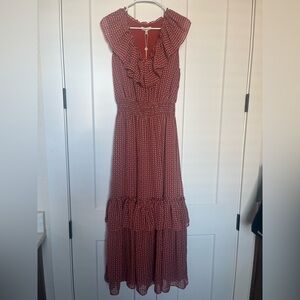 Dress smocked waist and ruffles. Size medium